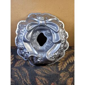 Nordic Ware Holiday Wreath Pan